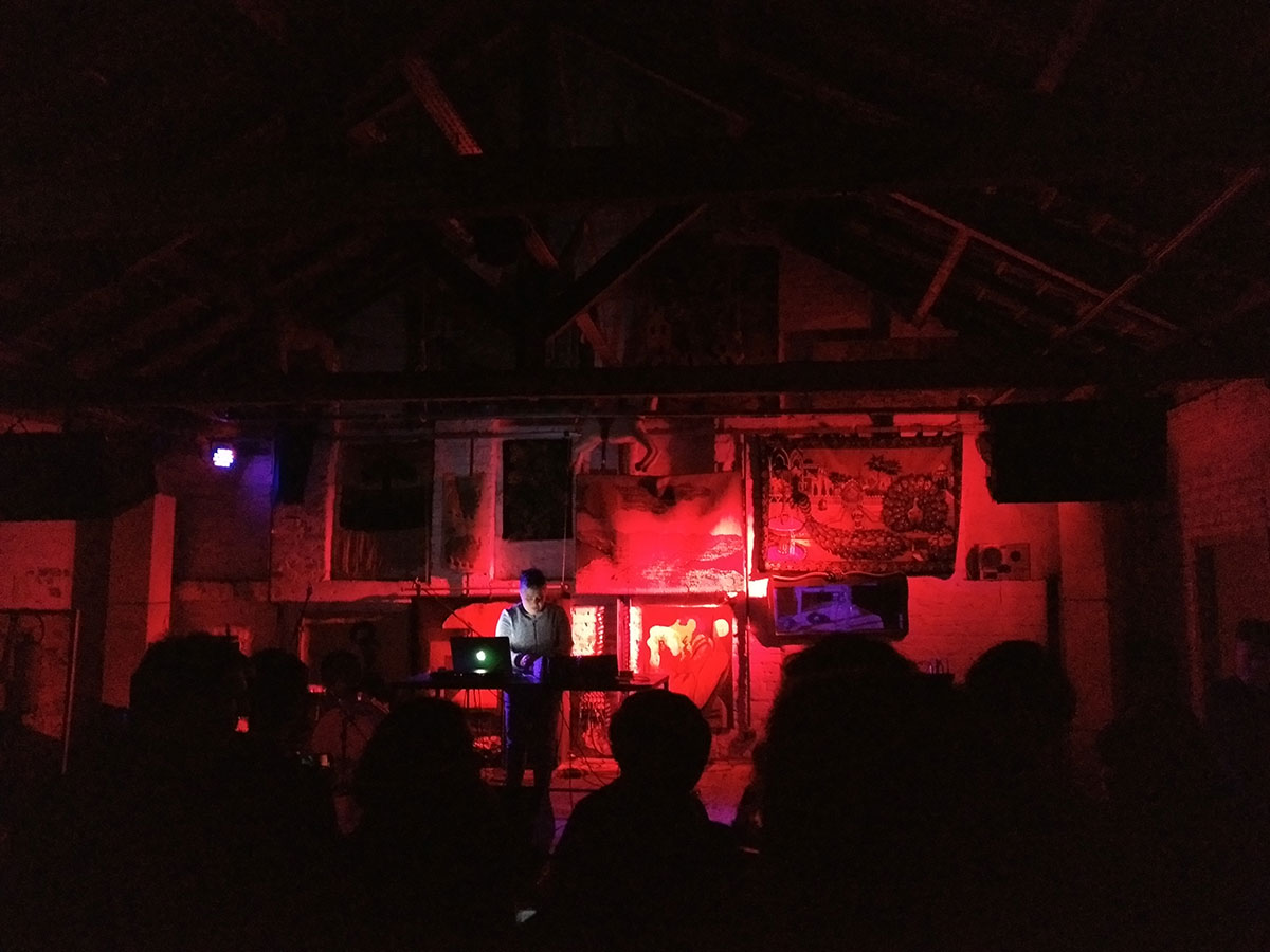 Keynote performance of Ana María Romano Gómez, Agulha Night Club, June 6, 2019. Photo by Anna Xambó.